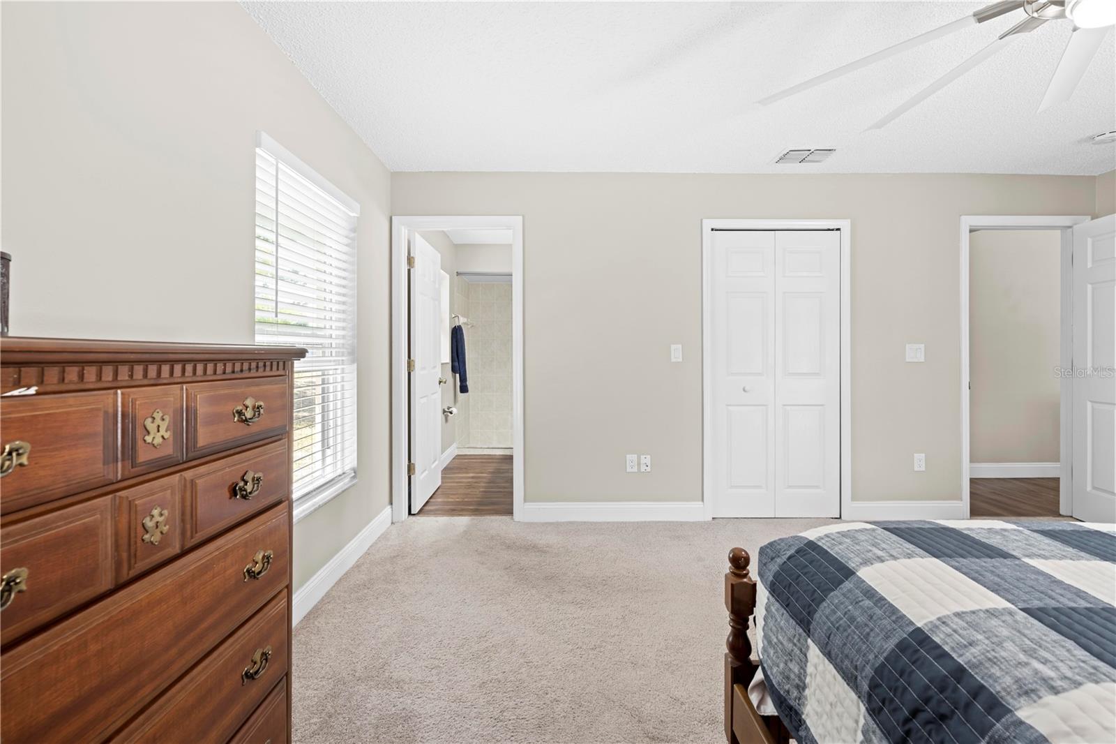 SPRING HILL UNIT 20 BLK 1334 LOT 5 - Residential