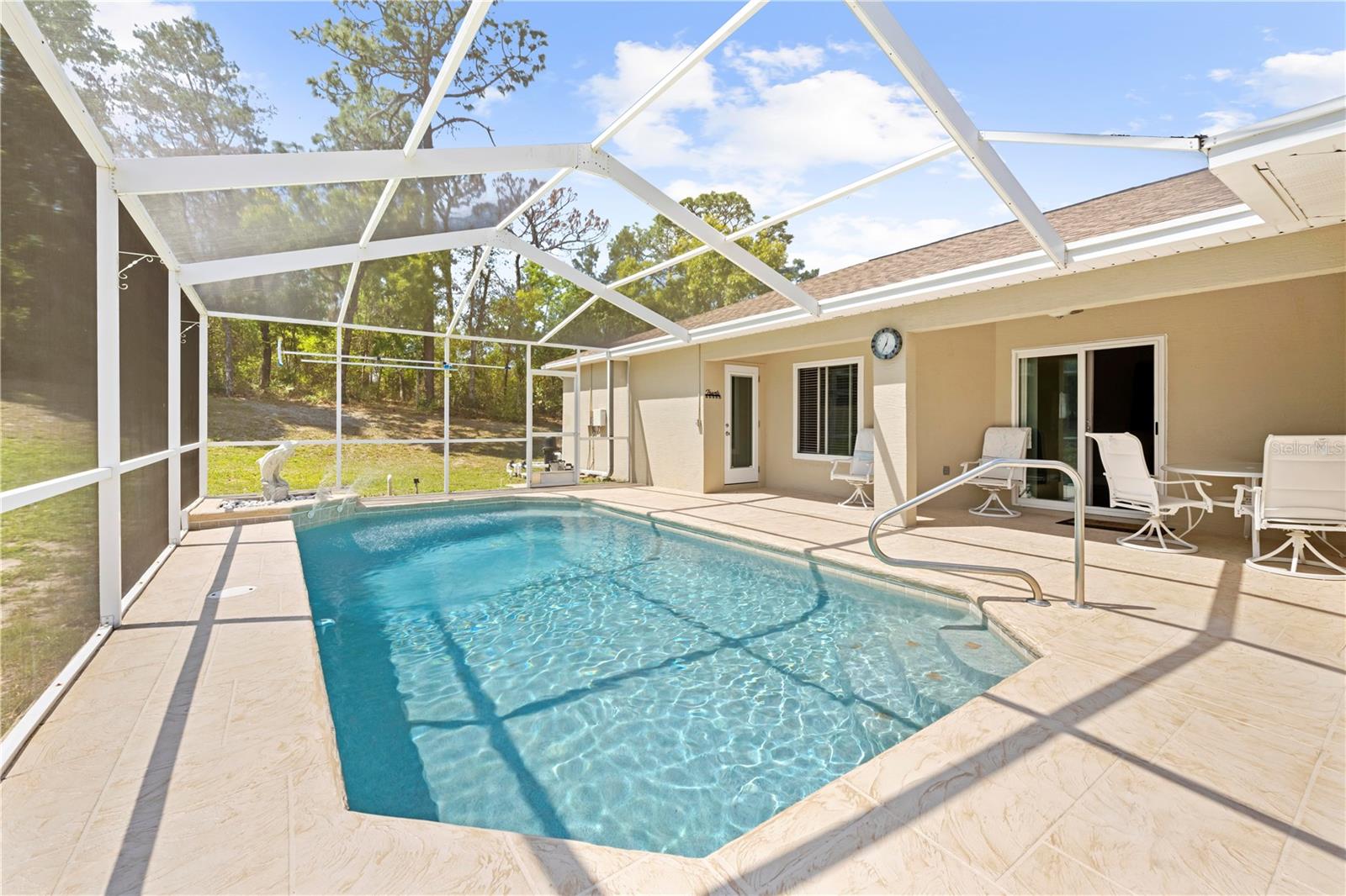 SPRING HILL UNIT 20 BLK 1334 LOT 5 - Residential