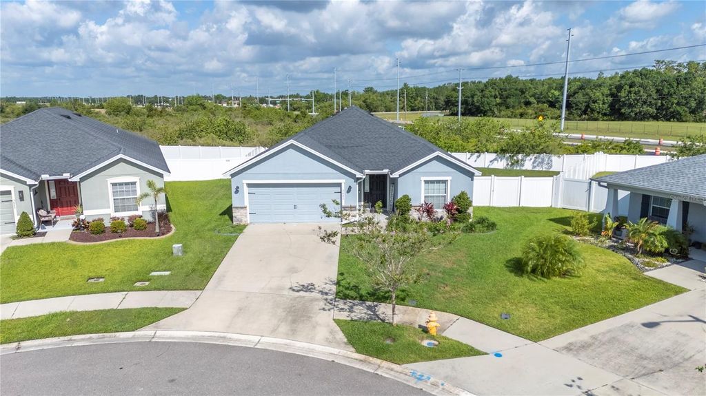 Photo of 3883 Sandhill Crane Drive, Lakeland, FL 33811 (MLS # L4953105)