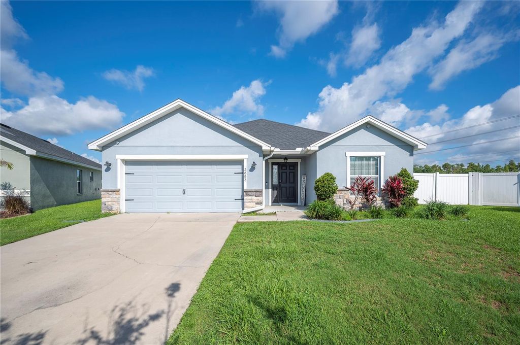 Photo of 3883 Sandhill Crane Drive, Lakeland, FL 33811 (MLS # L4953105)