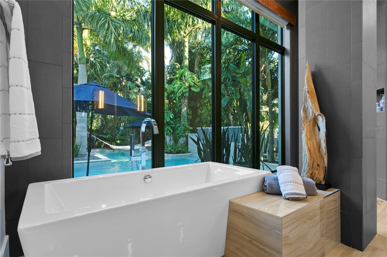 SNELL ISLE BRIGHTWATERS - Residential