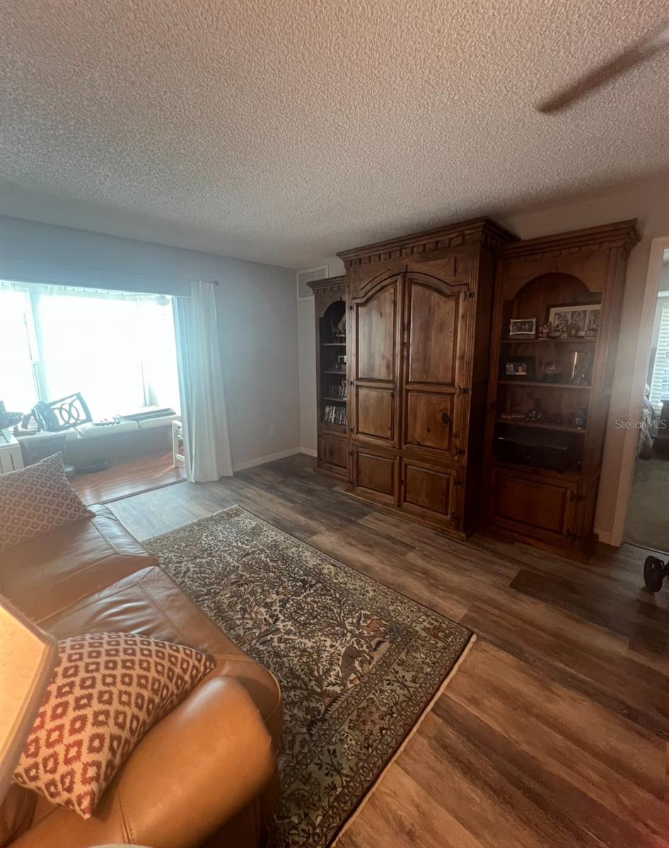 2641 WOODGATE LANE H1