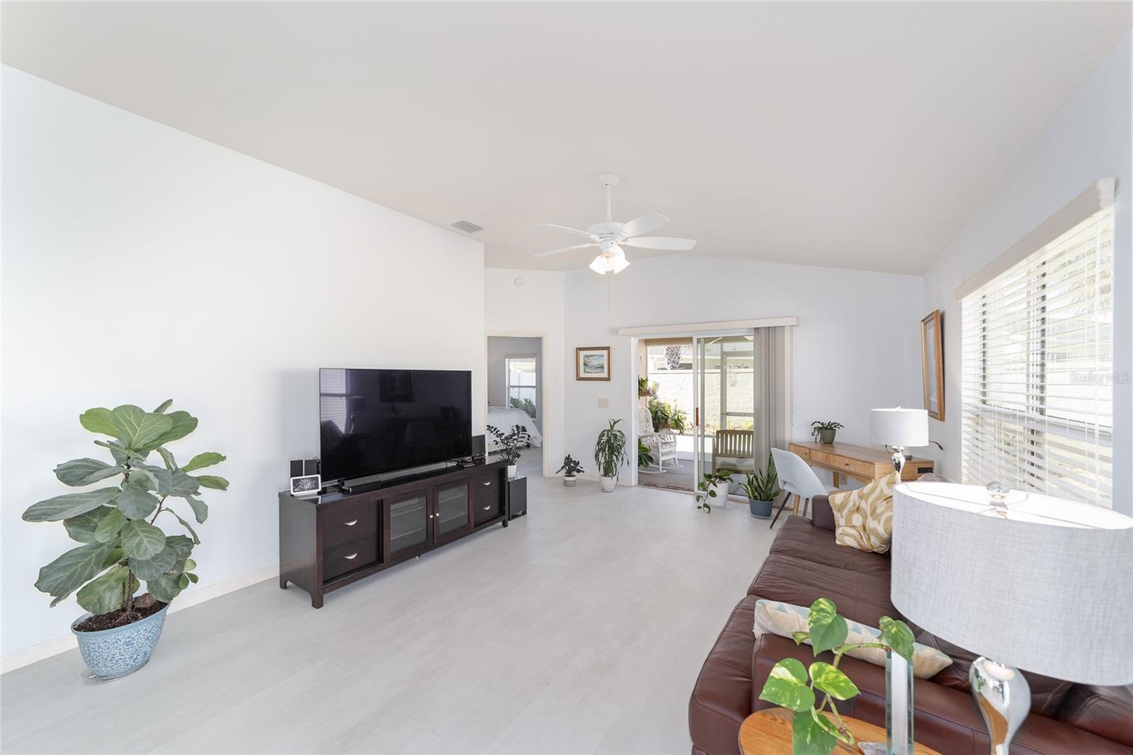 VILLAGES OF SUMTER SOUTHERN STAR VILLAS - Residential