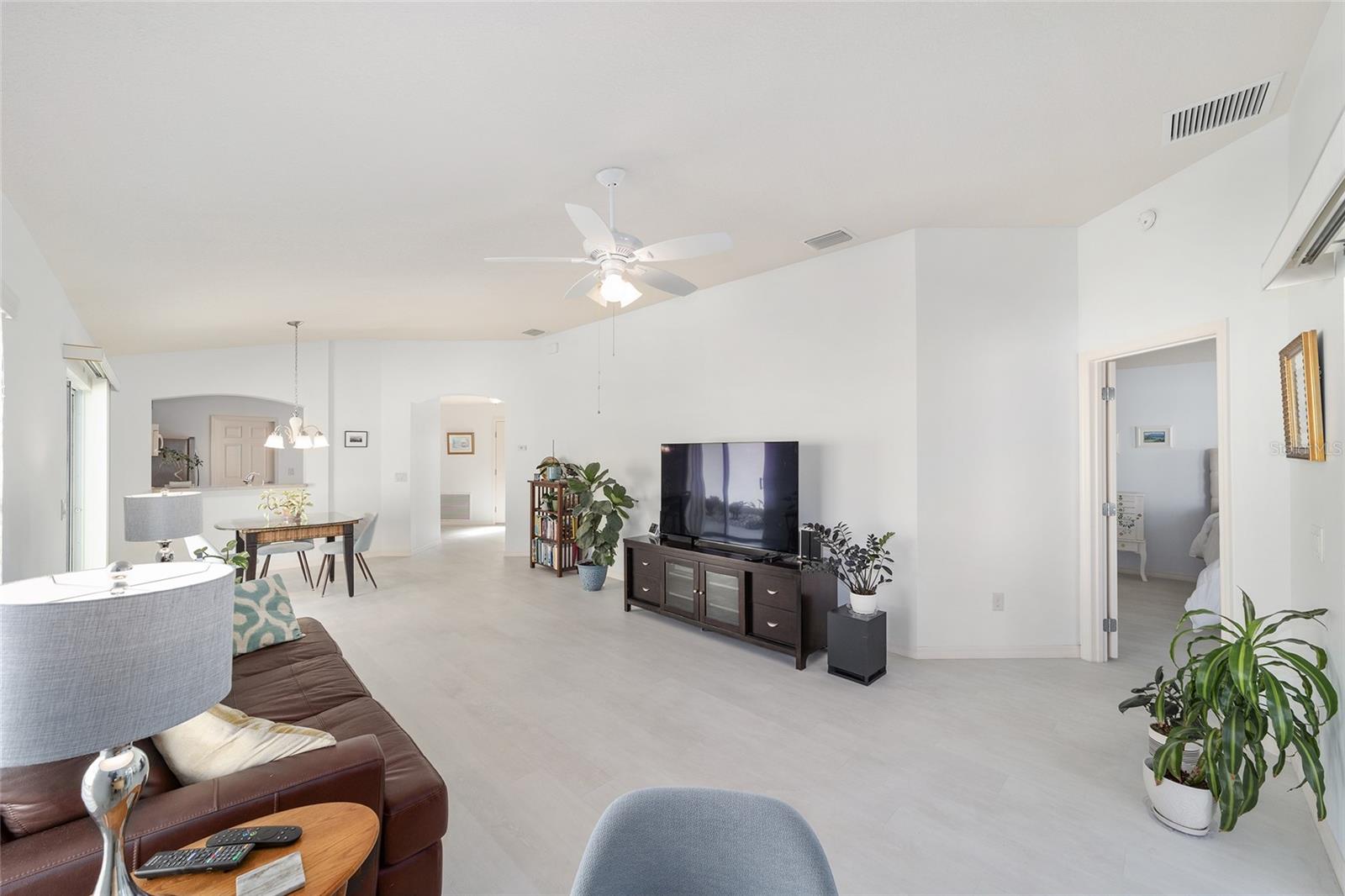 VILLAGES OF SUMTER SOUTHERN STAR VILLAS - Residential