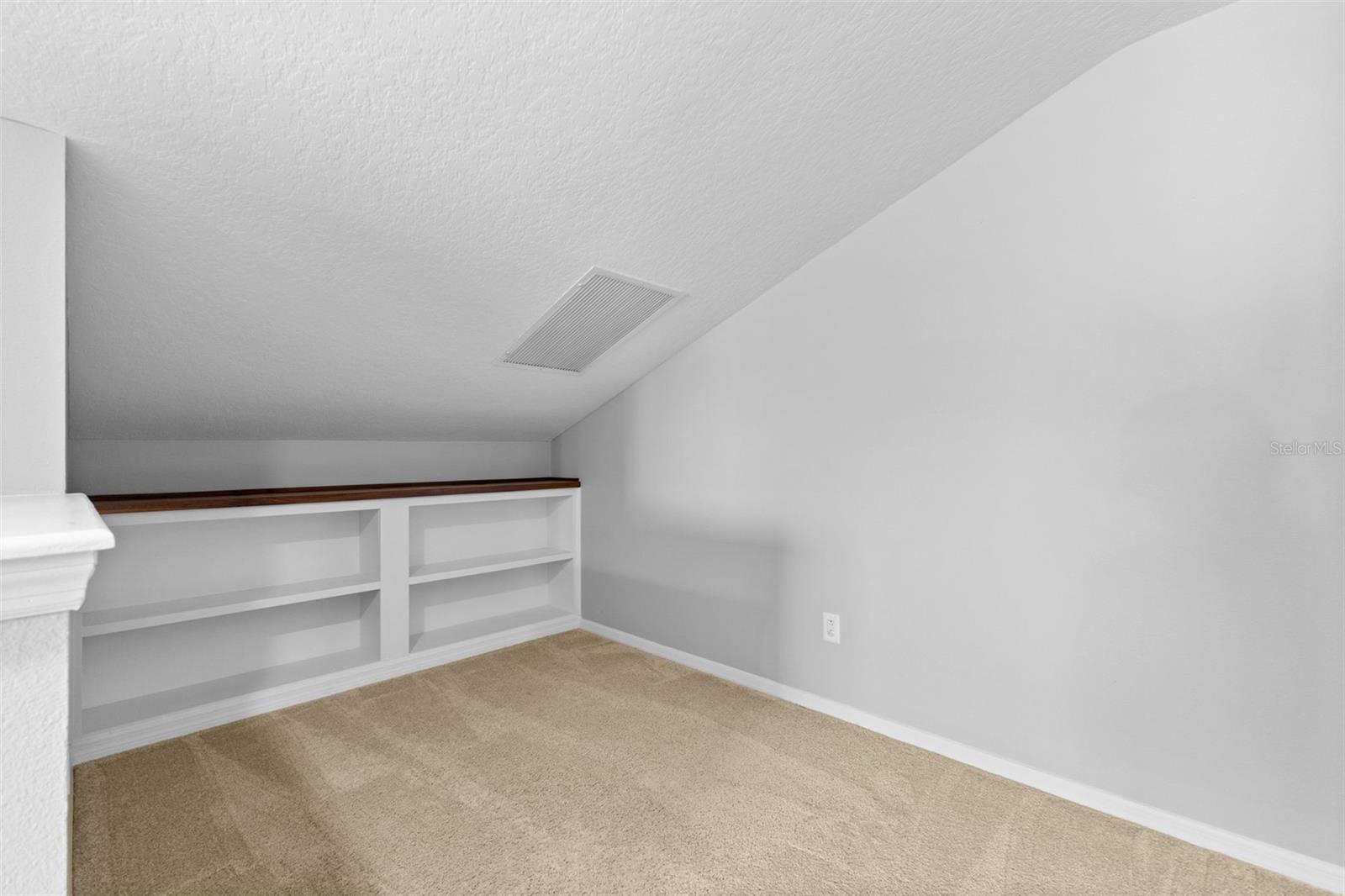 BLOOMINGDALE TRAILS - Residential