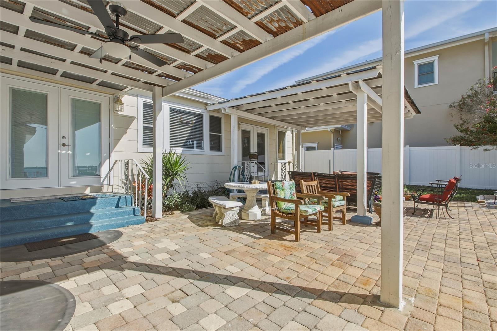 FLORIDA RIVIERA 10 - Residential