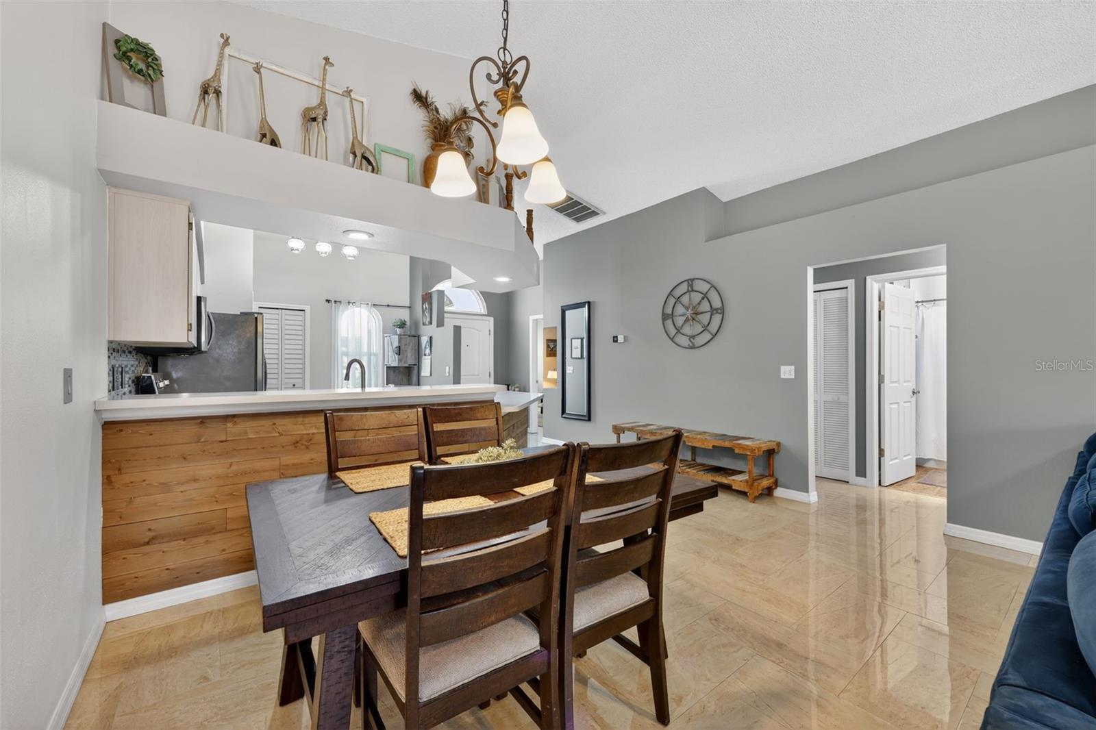 BAYS END - Residential