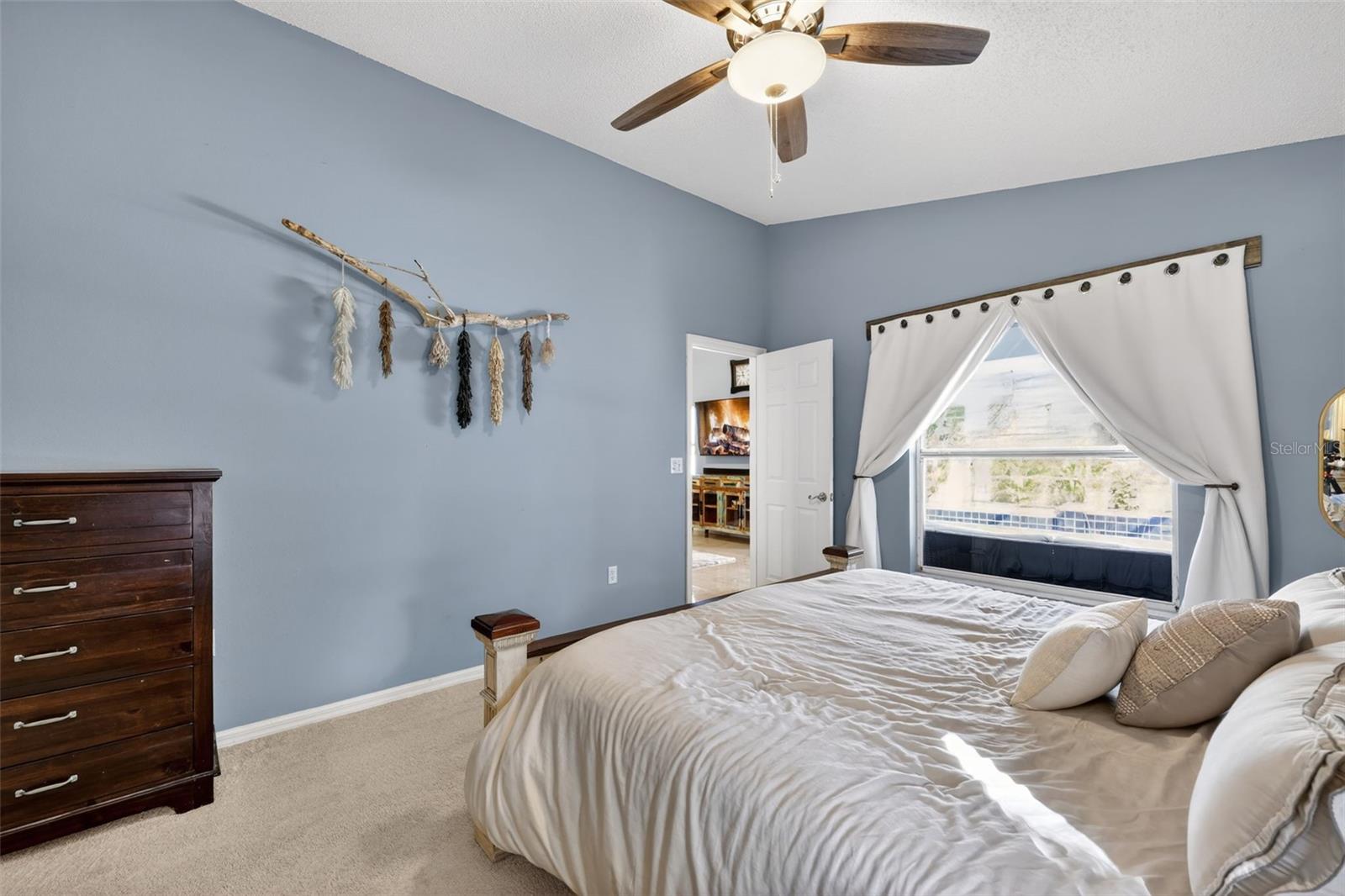 BAYS END - Residential