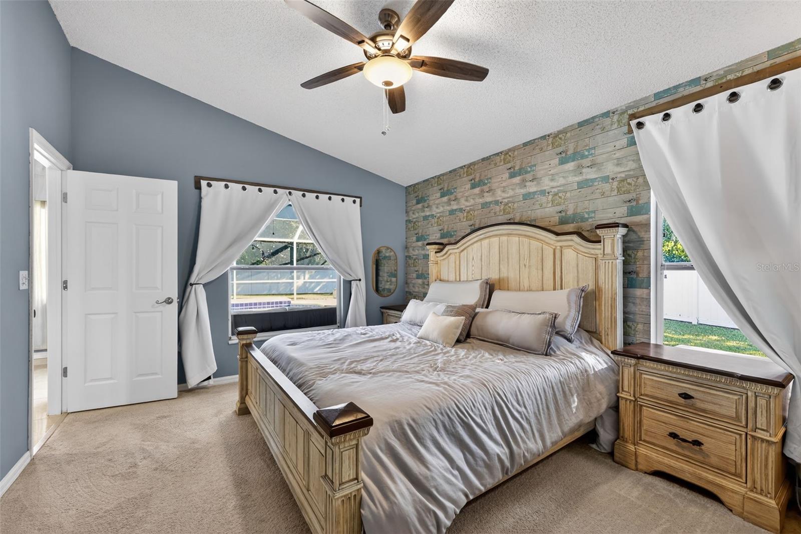 BAYS END - Residential