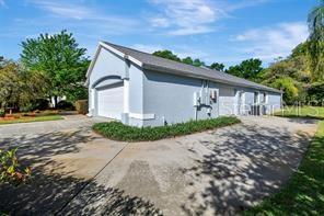 1480 ROBINWOOD DRIVE