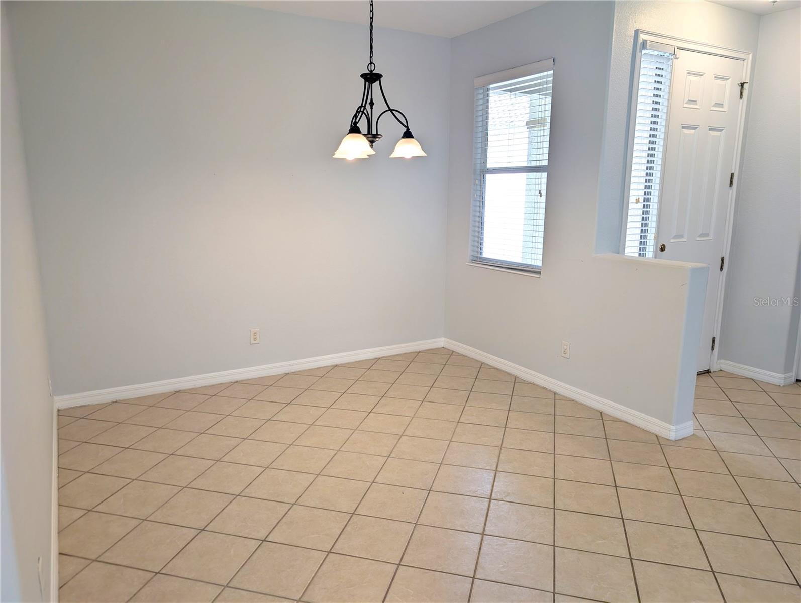 VENETIAN GOLF & RIVER CLUB PH 04A - Residential Lease