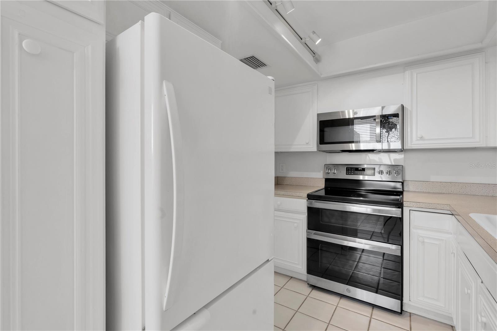 INTREPID THE CONDO - Residential