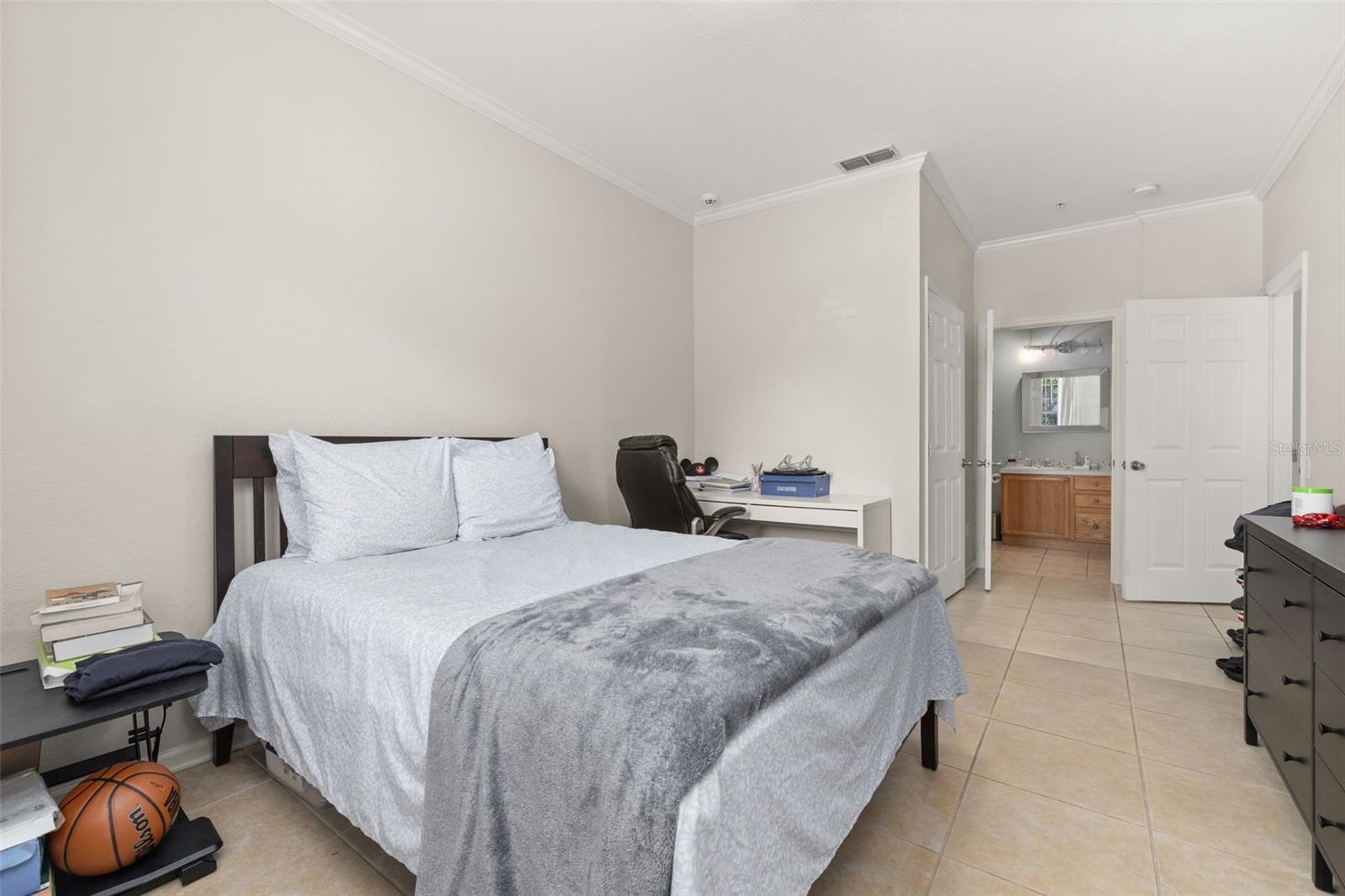 HORIZONS/STONEBRIDGE PLACE PH - Residential