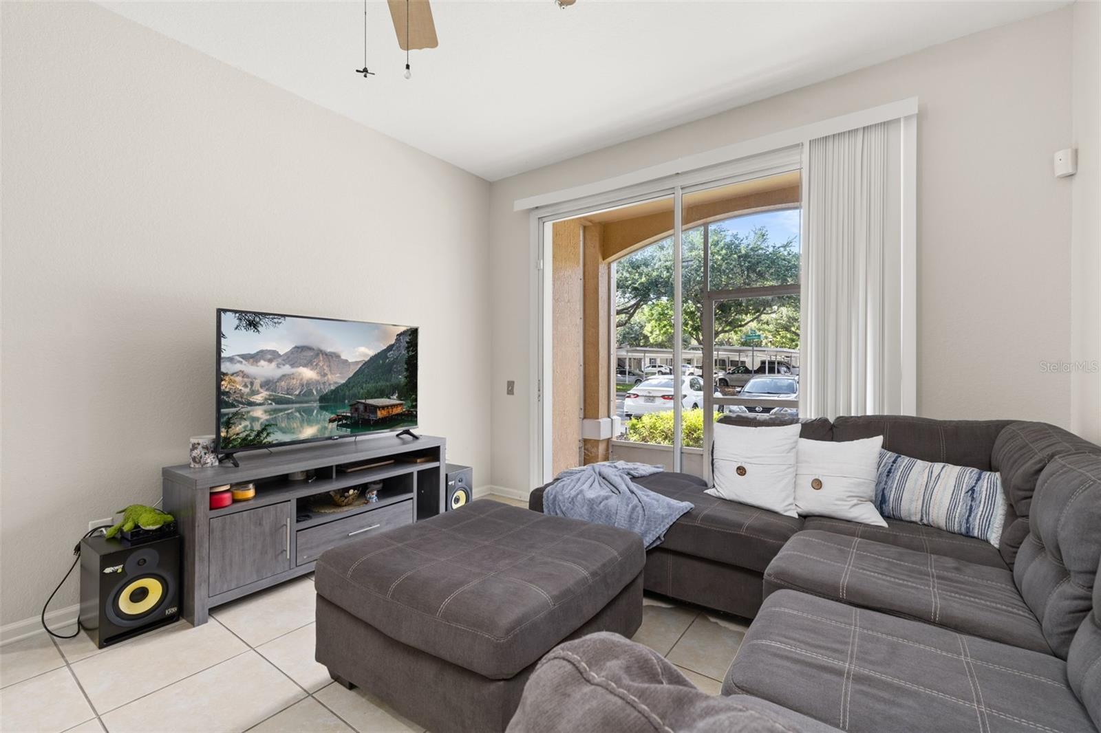 HORIZONS/STONEBRIDGE PLACE PH - Residential