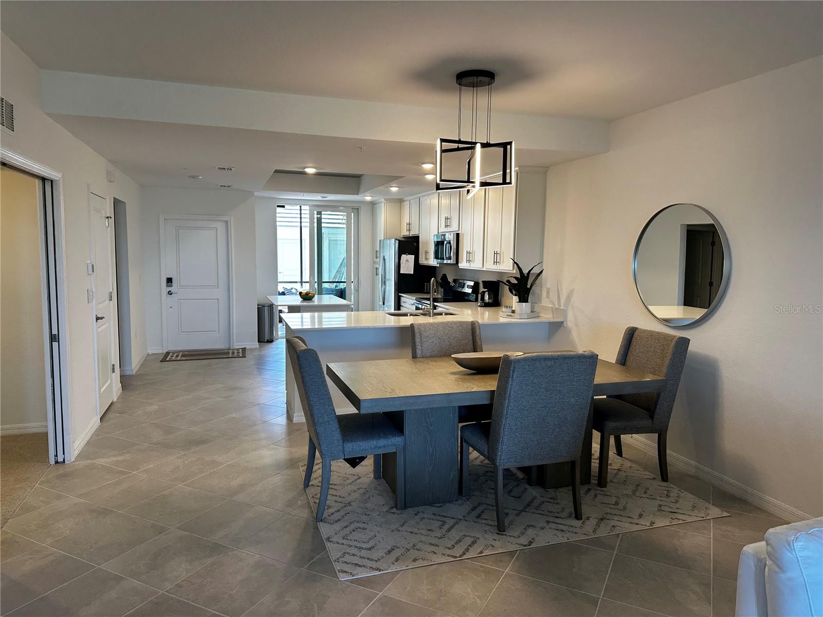 WELLEN PARK GOLF AND COUNTRY CLUB - Residential Lease