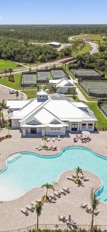 WELLEN PARK GOLF AND COUNTRY CLUB - Residential Lease