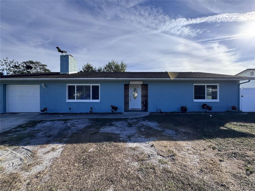 Photo of 4082 Velarde Lane, Sarasota, FL 34235 (MLS # A4673719)