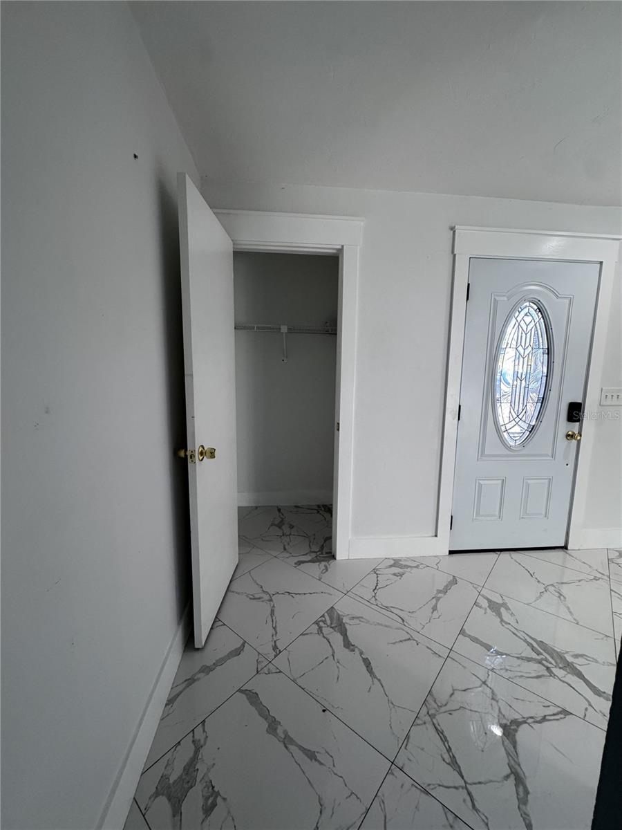 DE SOTO LAKES - Residential Lease