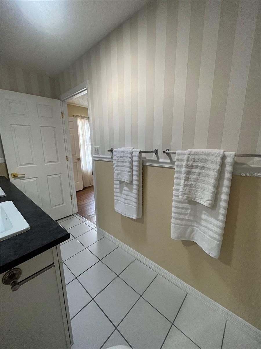 LEESBURG ROYAL OAK ESTATES - Residential