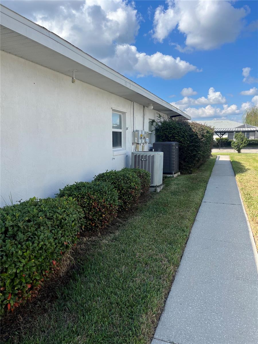 LEESBURG ROYAL OAK ESTATES - Residential