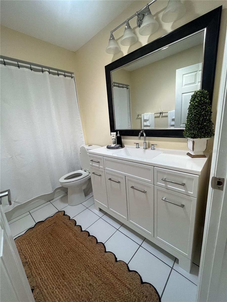 LEESBURG ROYAL OAK ESTATES - Residential