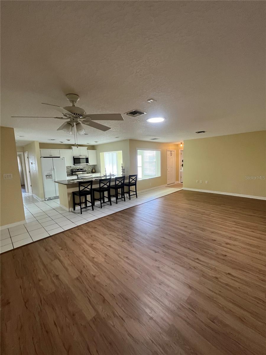 LEESBURG ROYAL OAK ESTATES - Residential