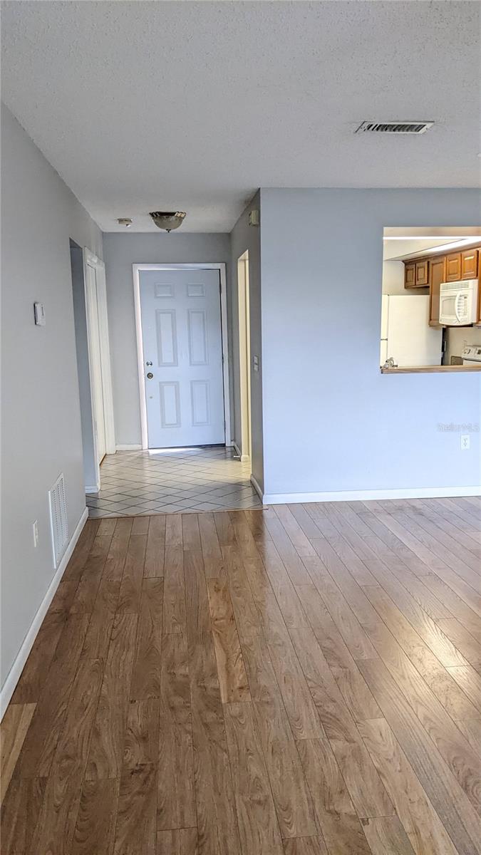 CLUB VILLAS AT WIMBLEDON PARK PH 01 - Residential Lease