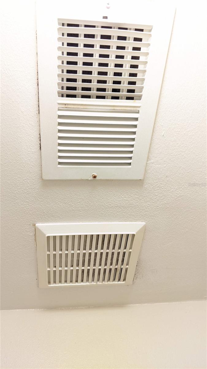 CLUB VILLAS AT WIMBLEDON PARK PH 01 - Residential Lease