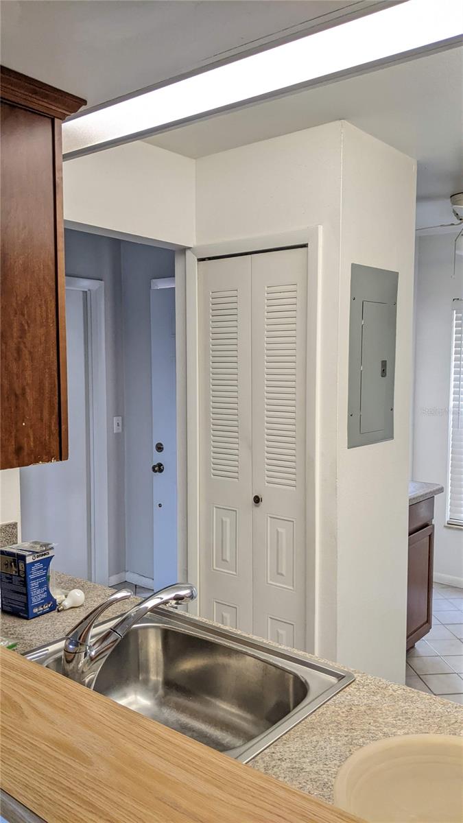 CLUB VILLAS AT WIMBLEDON PARK PH 01 - Residential Lease