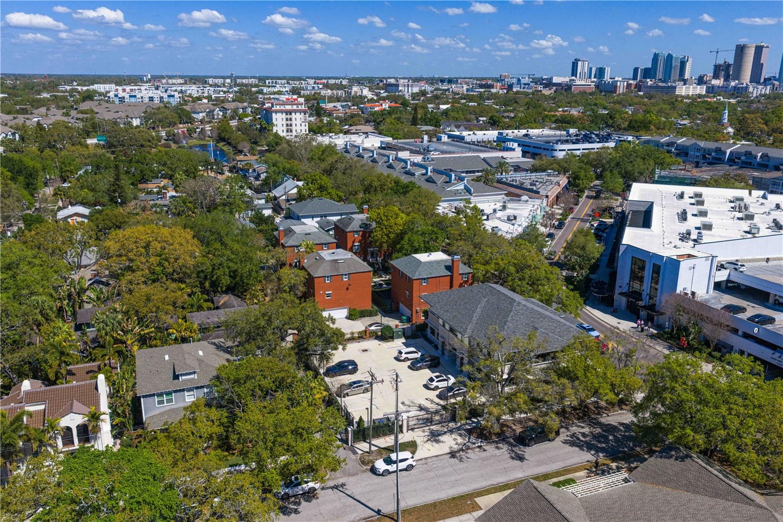 THE TARRYMORE - HYDE PARK - Residential