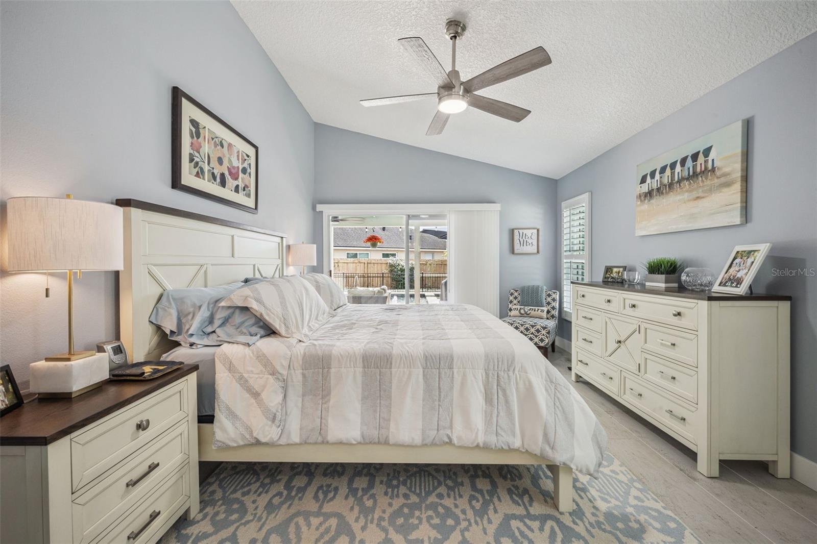 BENTLEY WOODS - Residential