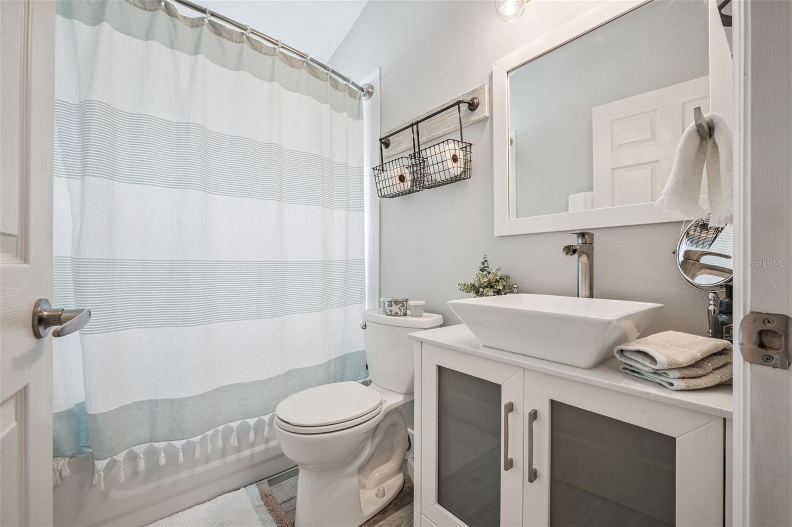 BENTLEY WOODS - Residential