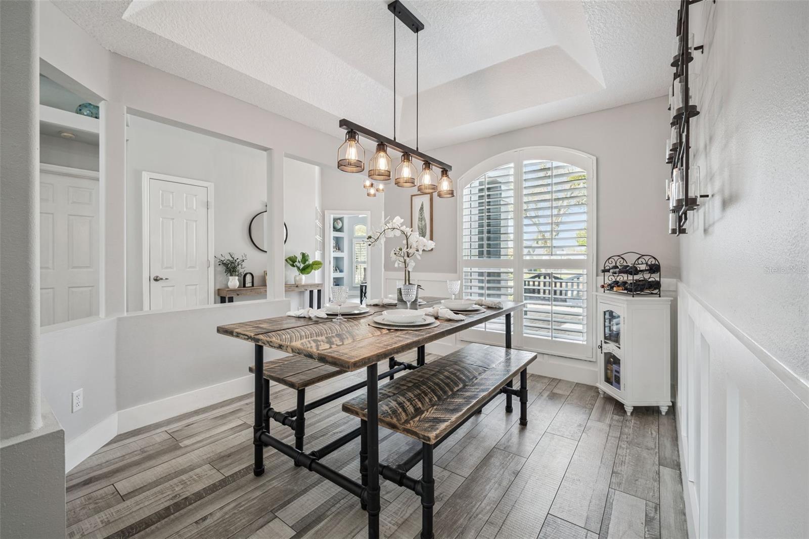 BENTLEY WOODS - Residential