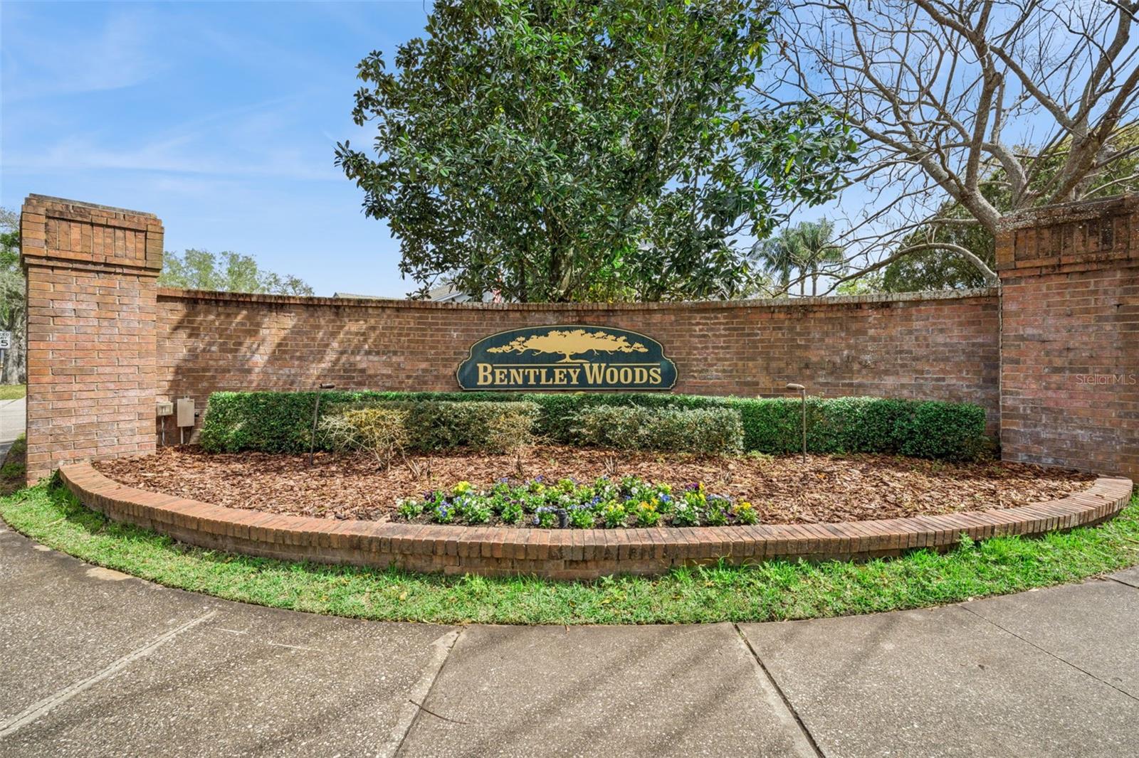 BENTLEY WOODS - Residential