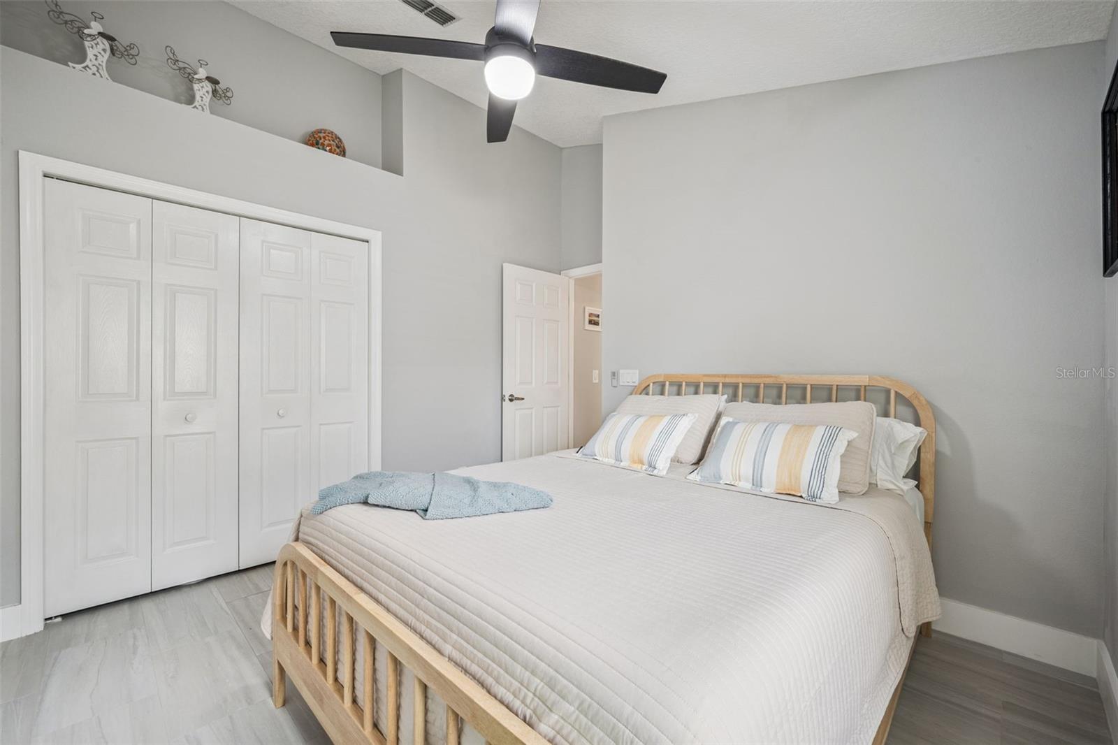 BENTLEY WOODS - Residential