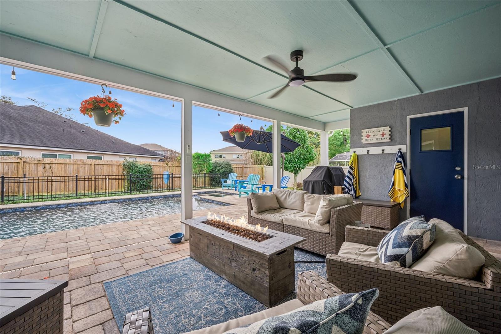 BENTLEY WOODS - Residential