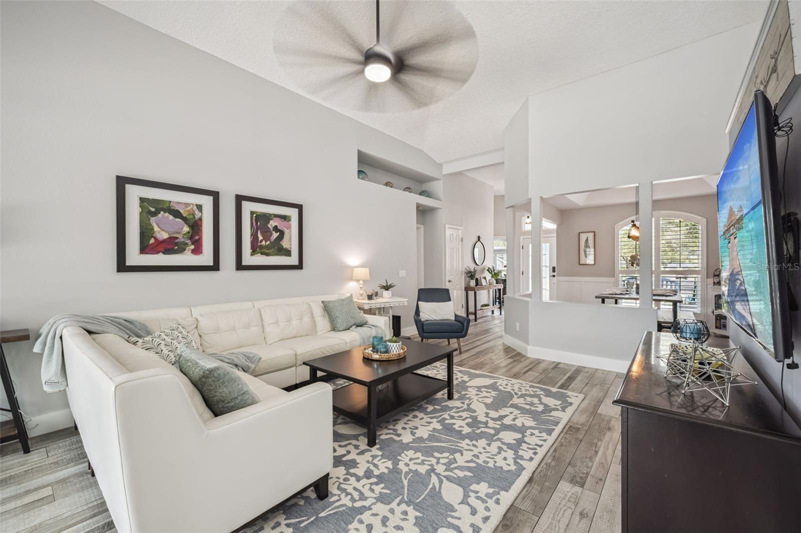 BENTLEY WOODS - Residential