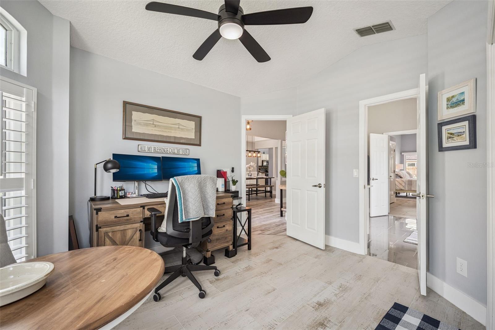 BENTLEY WOODS - Residential