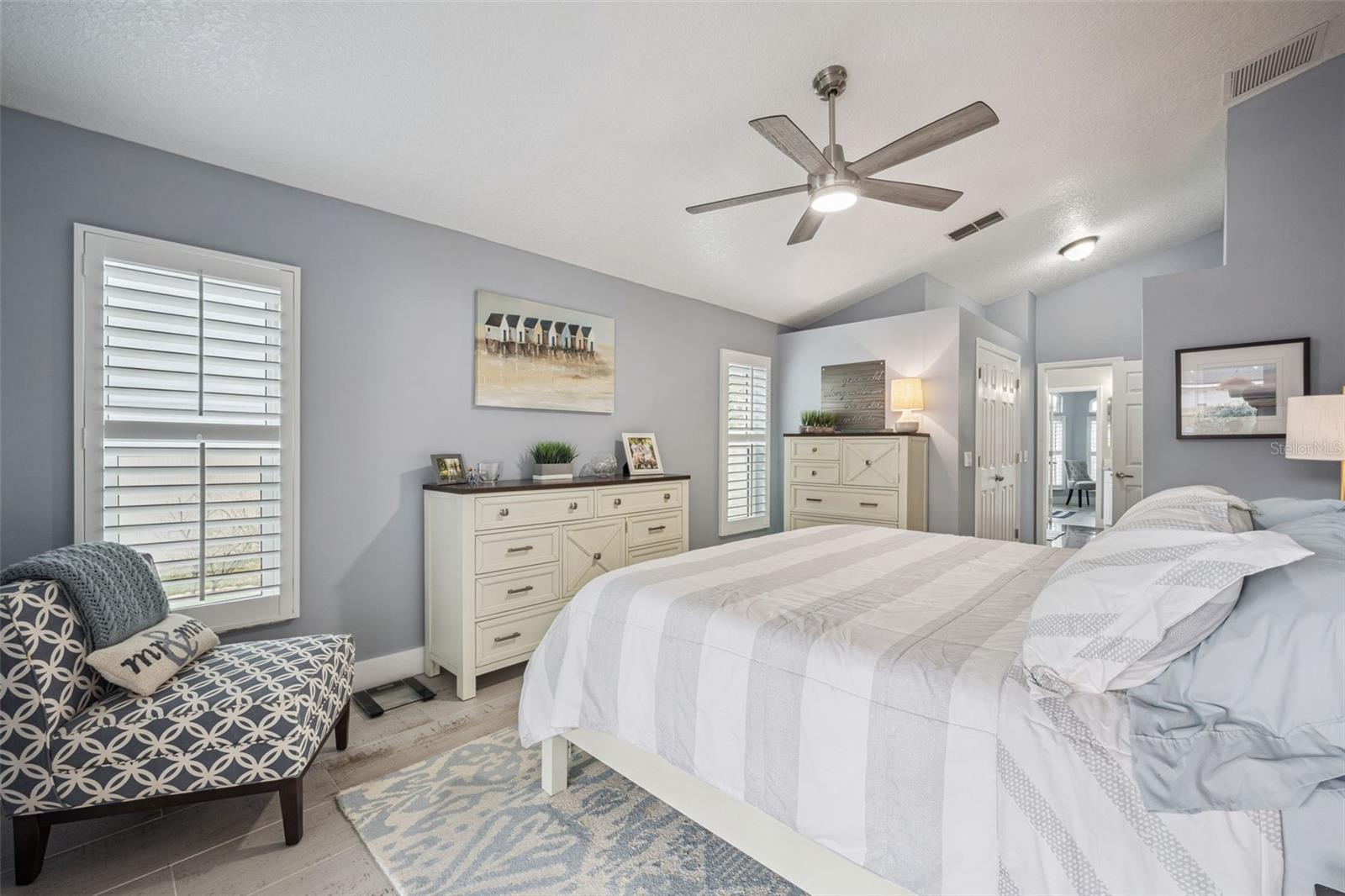 BENTLEY WOODS - Residential