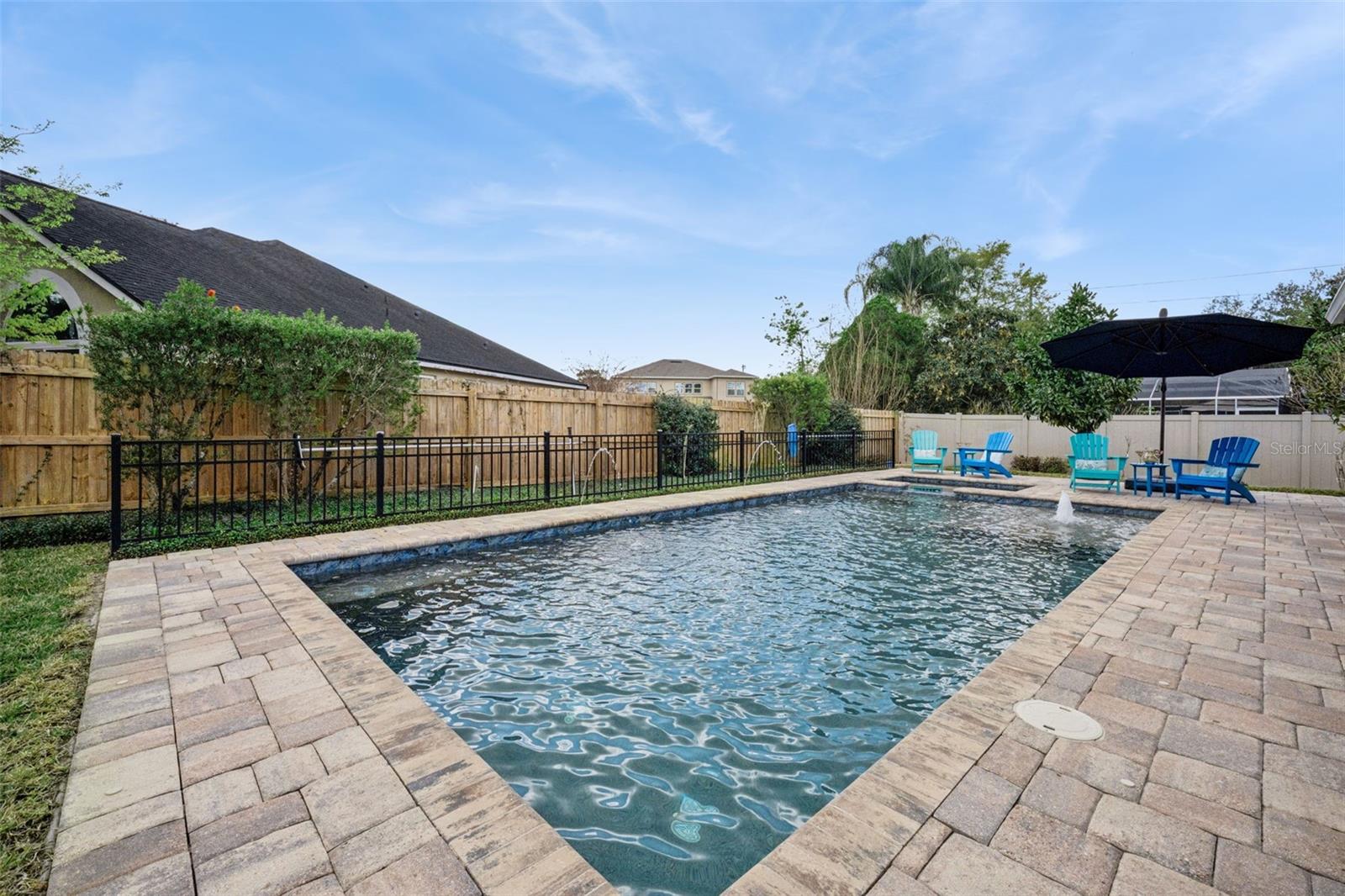 BENTLEY WOODS - Residential