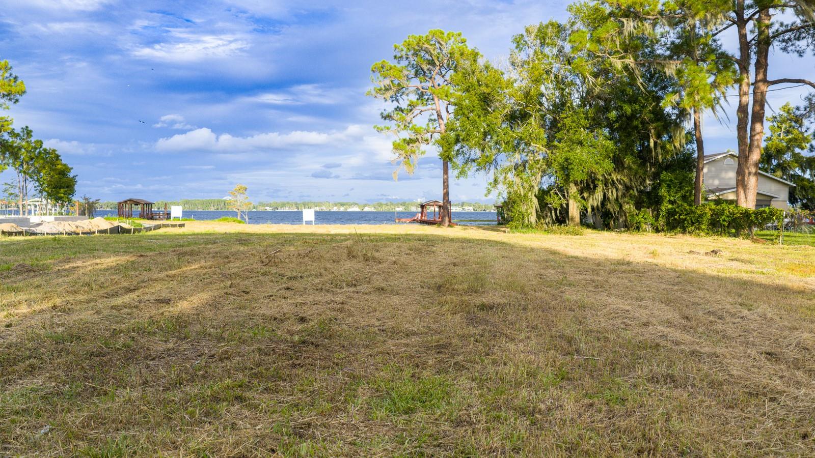 LAKE SHEEN SOUND - Land