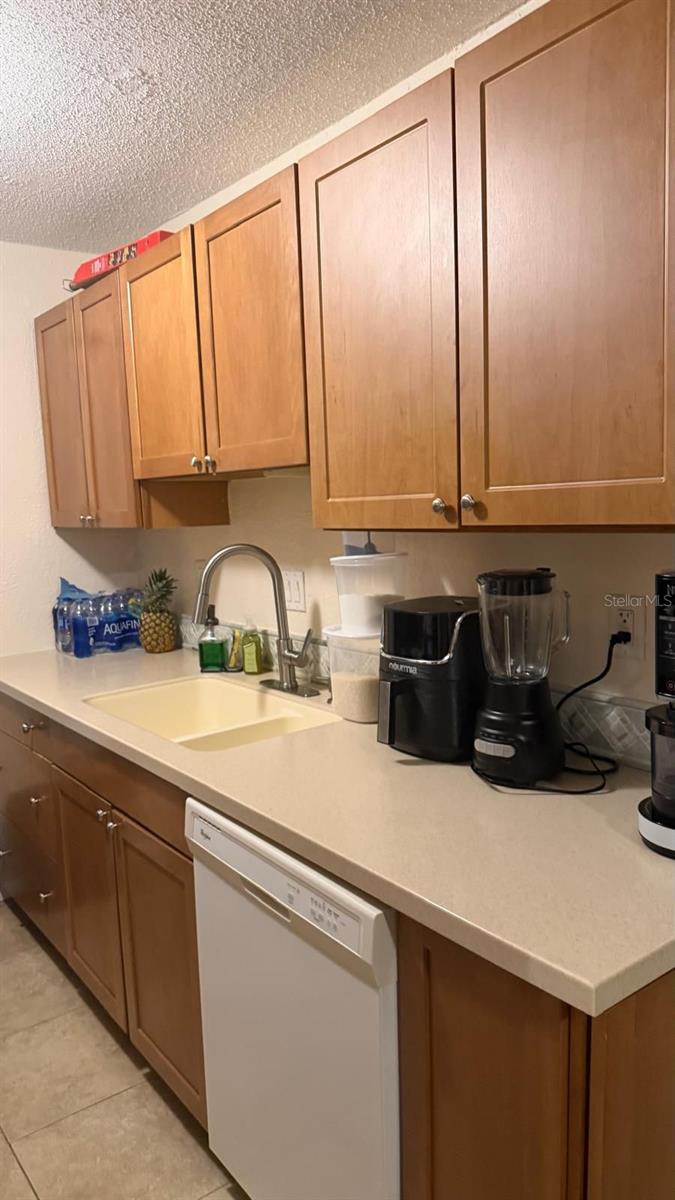 EASTWOOD PINES - Residential Lease