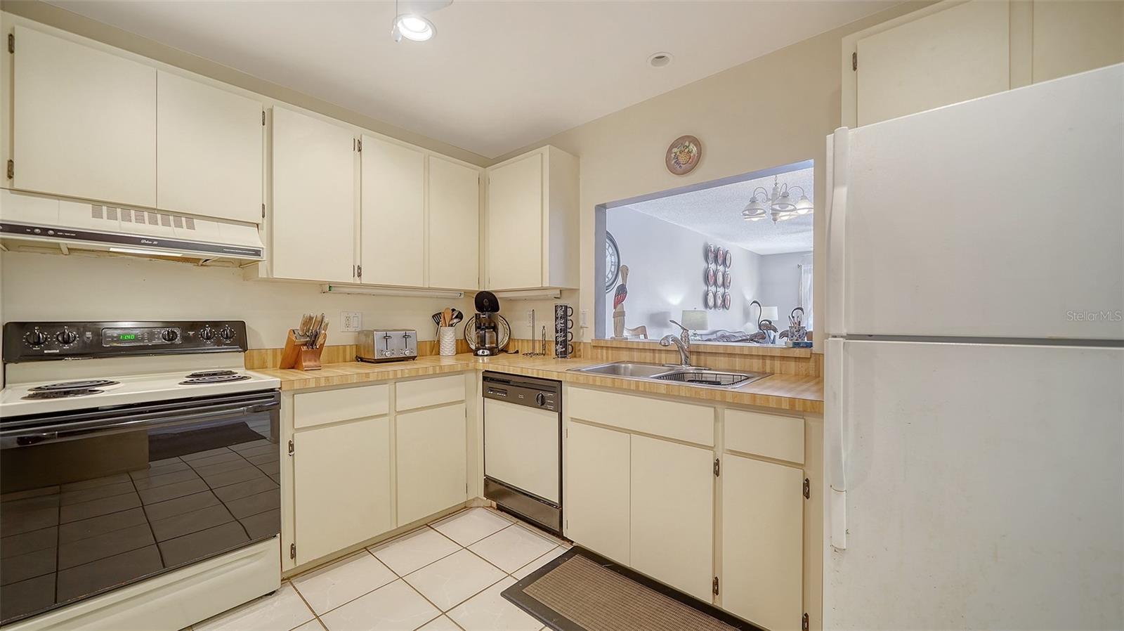 COZY COVE - Residential