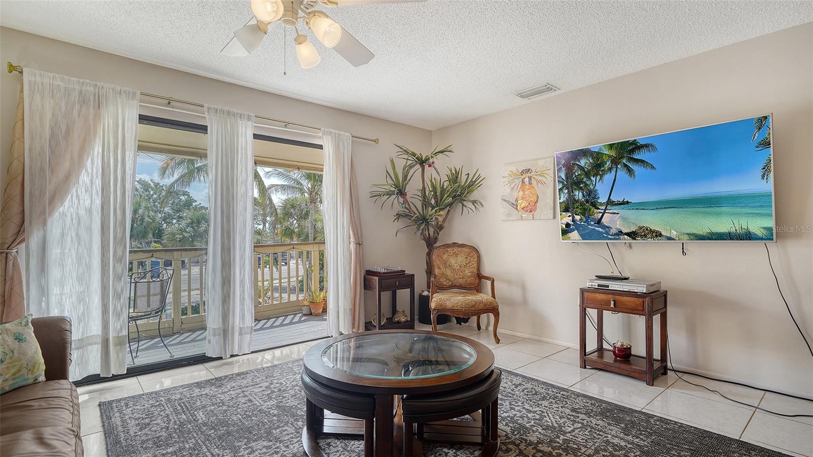 COZY COVE - Residential