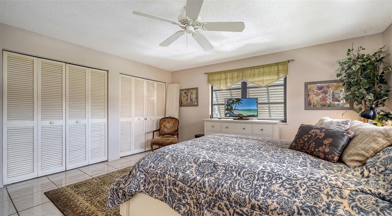 COZY COVE - Residential