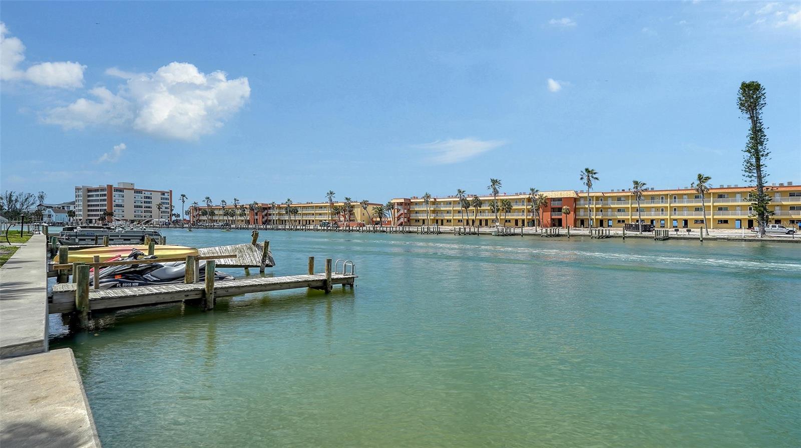 COZY COVE - Residential