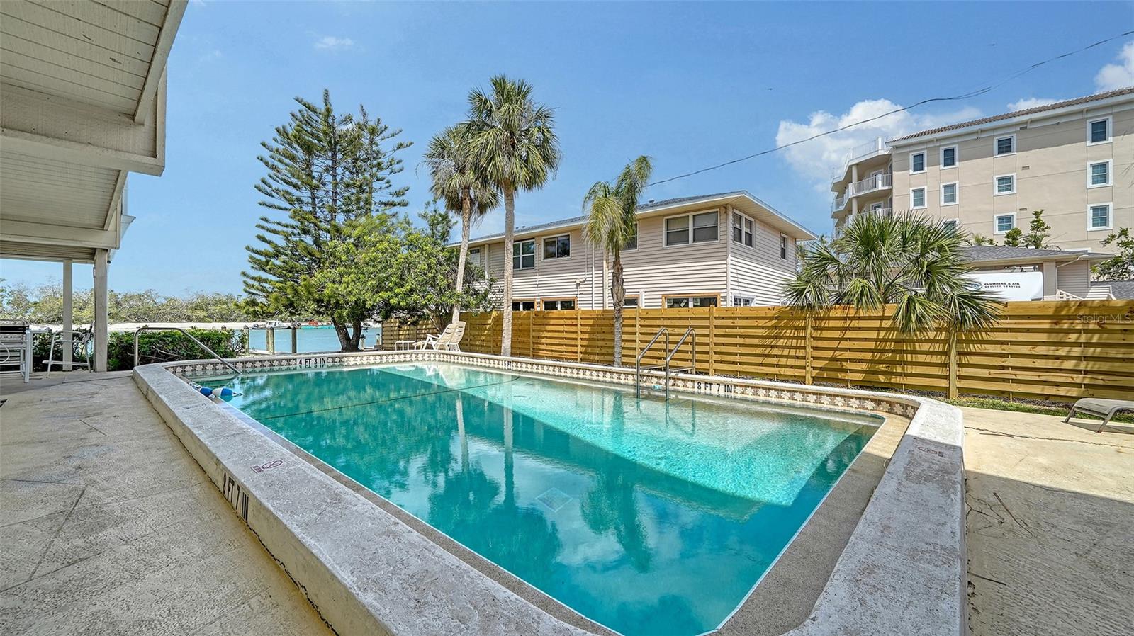 COZY COVE - Residential