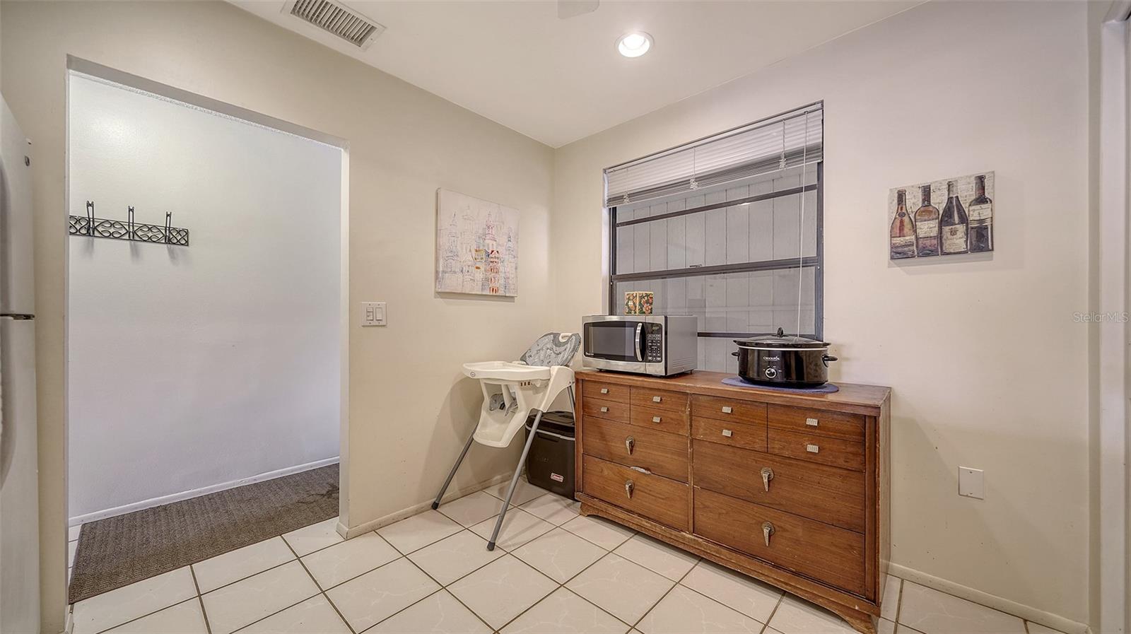 COZY COVE - Residential