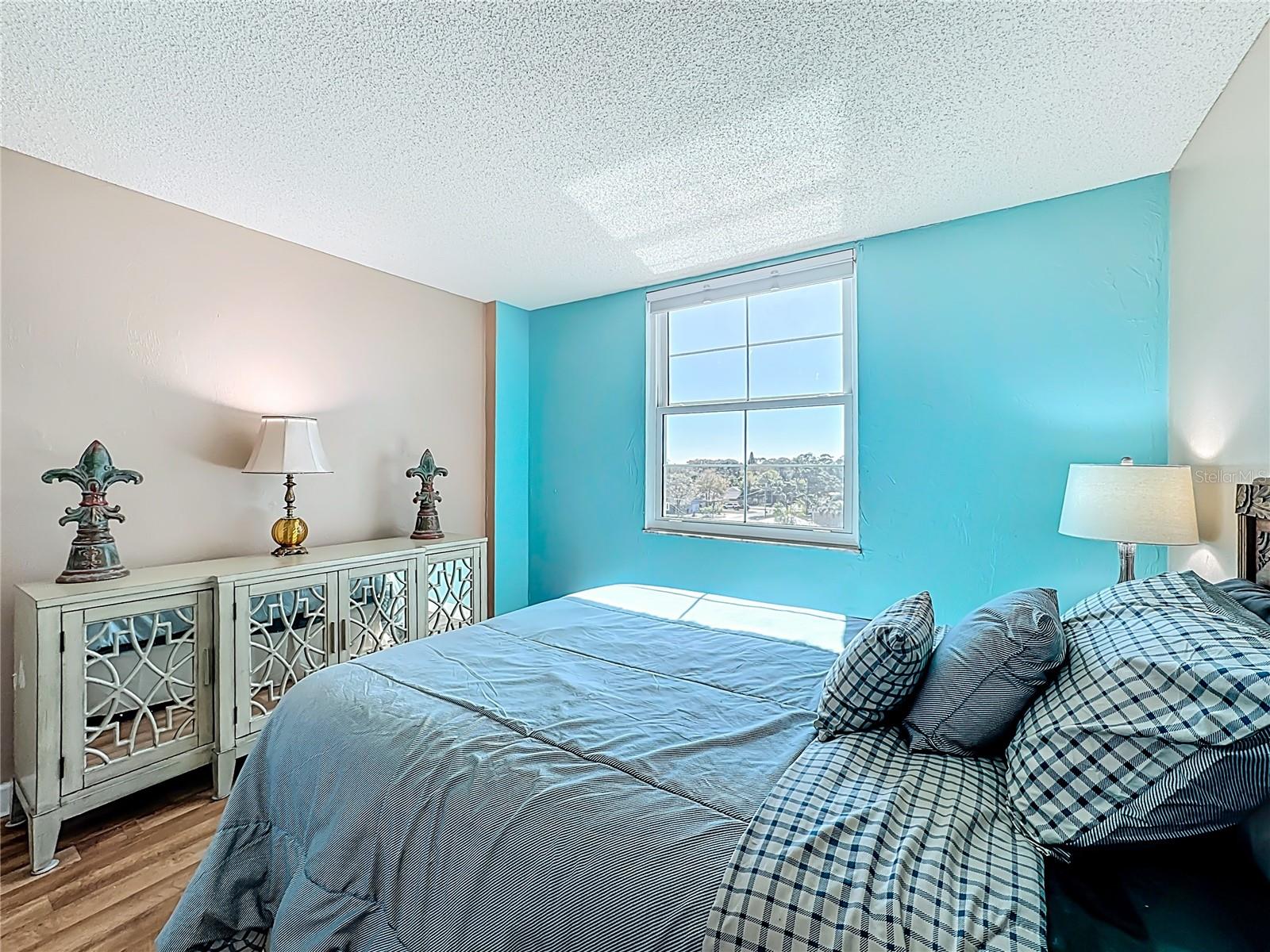 RAINTREE CONDO - Residential