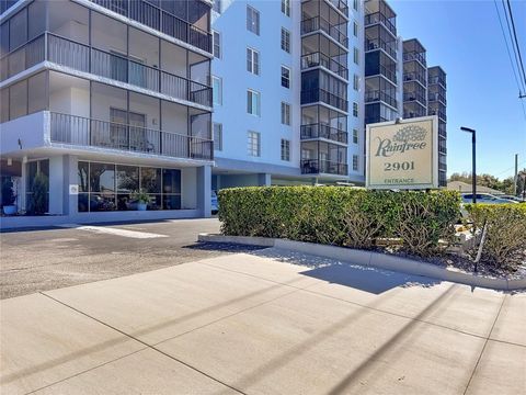 Photo of 2901 26th Street W #APT 511, Bradenton, FL 34205 (MLS # TB8471555)